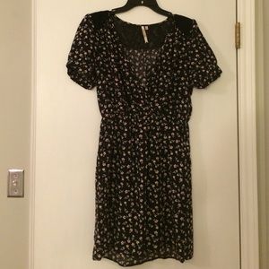 Petticoat Alley Lightweight Floral Dress