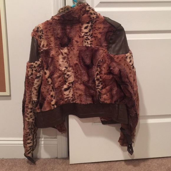 Cheetah jacket - Picture 2 of 2