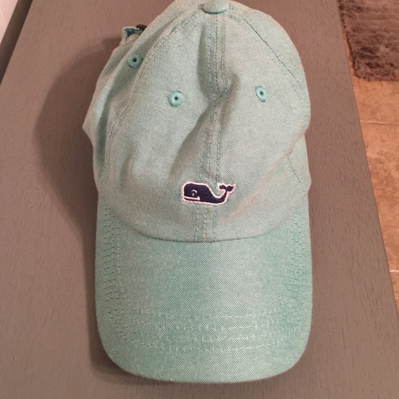 Vineyard Vines logo hat