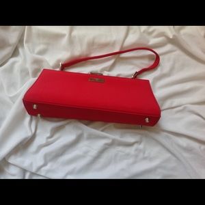 Red clutch