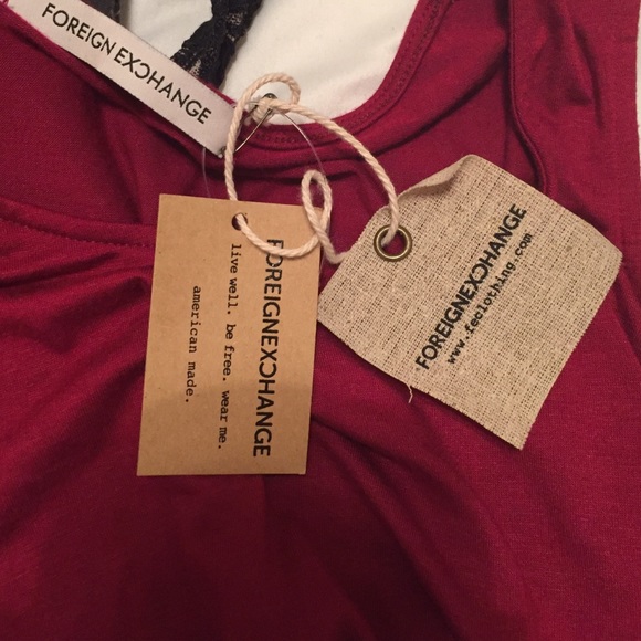 Burgundy cold shoulder crop top - Picture 2 of 2