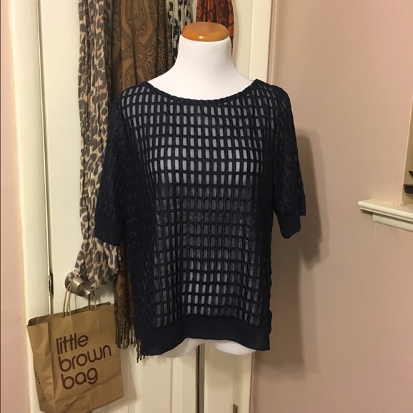 Banana Republic Navy top in Medium