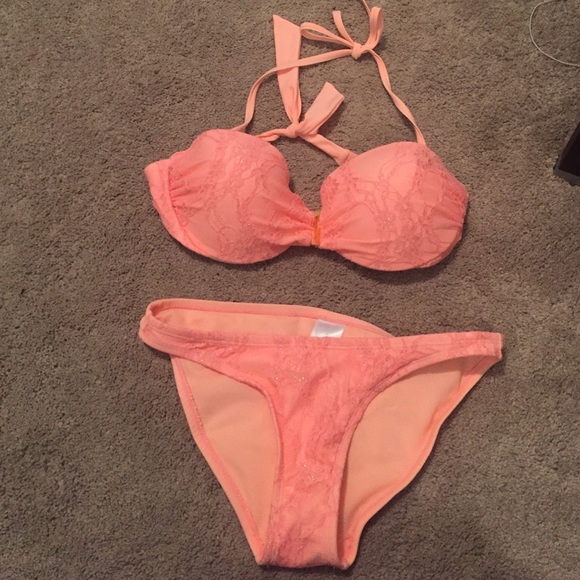 Bathing suit