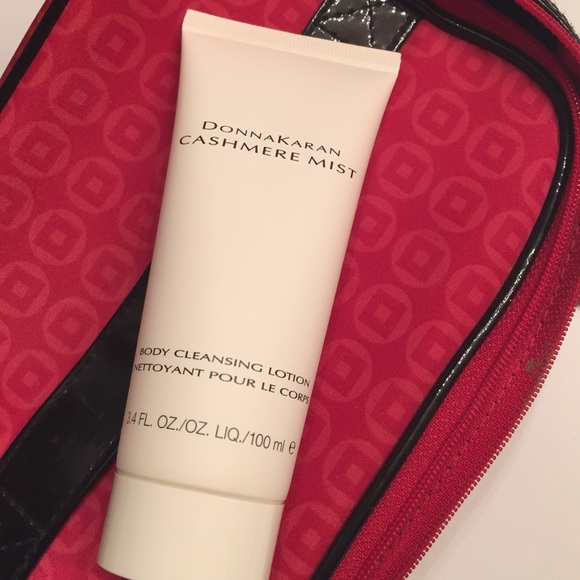 Donna Karan cashmere mist body cleansing lotion