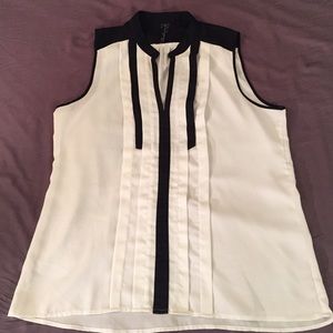 Rendezvous Black/White Tuxedo Sleeveless Blouse