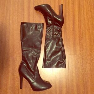 High heeled boots