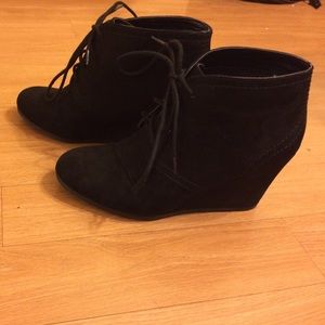 Black wedge booties!