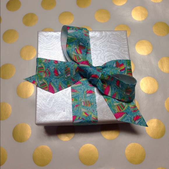 Lilly Inspired Stackable Sailboat Bangle - Picture 2 of 2