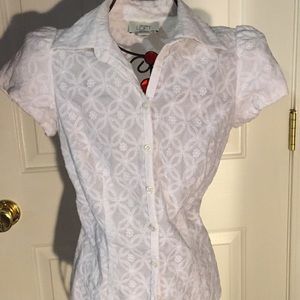Ann Taylor lace LOFT blouse. Made of 100% cotton.