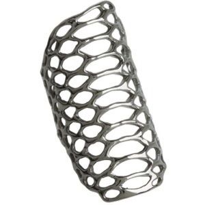 Elizabeth and James serpentine ring size 5