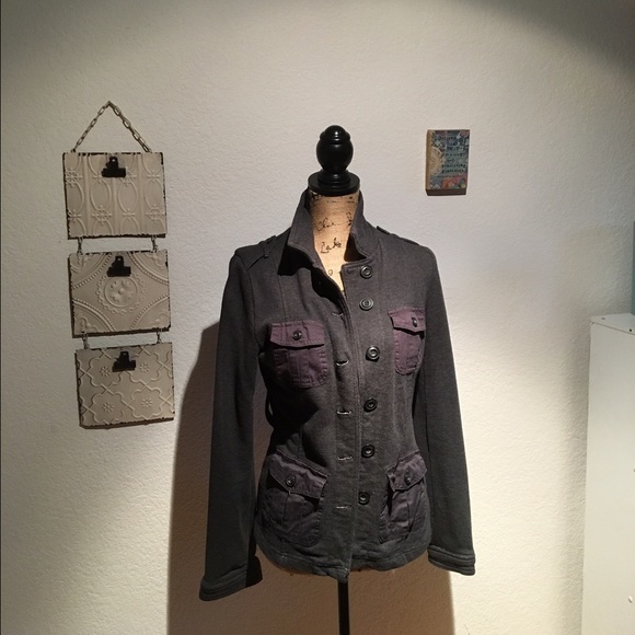 Grey jacket - Picture 3 of 3