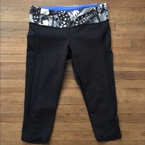 Used lululemon vent it crops
