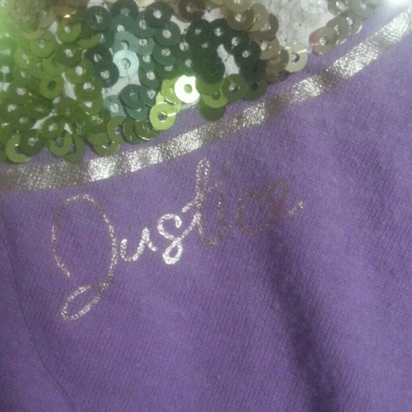 Sports bra and shirt - Picture 4 of 4