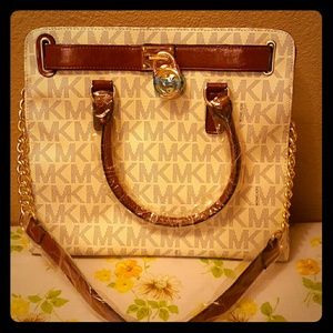 Michael kors hamilton large