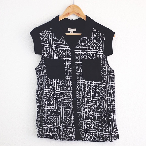 💰SOLD💰✨HOST PICK✨ Urban Outfitters marbled shirt