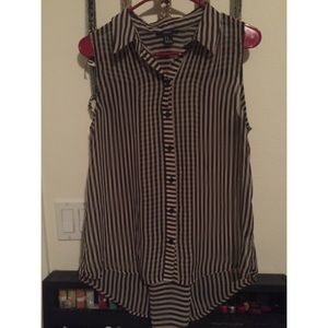 Stripe button up