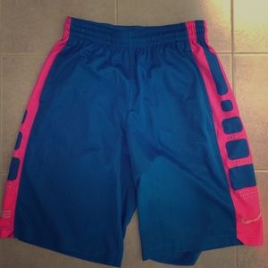 Nike Men's dri fit basketball shorts (M)
