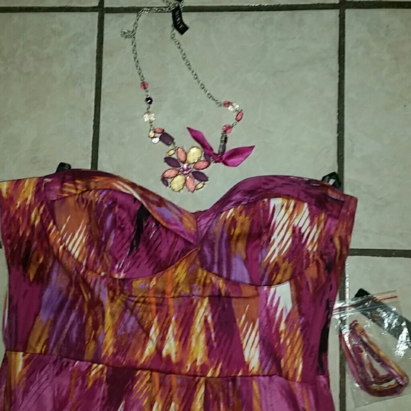 Strapless cute dress