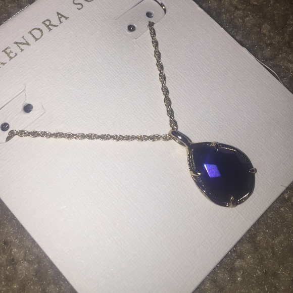 Kendra Scott Black iridescent necklace