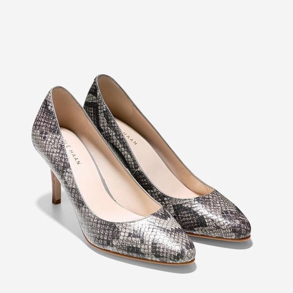 🎉HP! 🎉 💕 Cole Haan Pumps 💕
