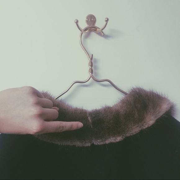 SOLD: VINTAGE fur lined coat ! - Picture 3 of 4