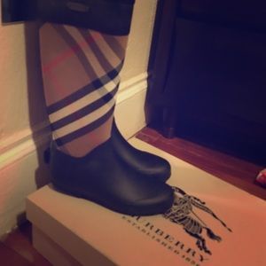 Burberry boots