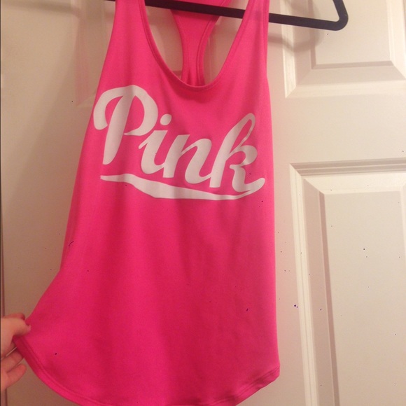 Vs pink tank top⚠️traded⚠️