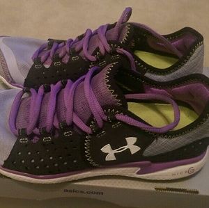 Under Armour Sneakers