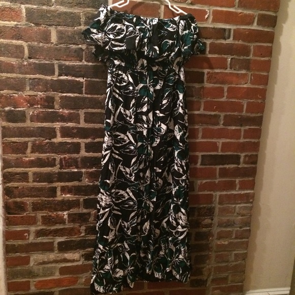 GAP Dresses & Skirts - Summer Floral Maxi Dress