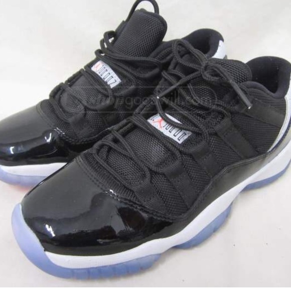 Jordan infrared 11 (sold)