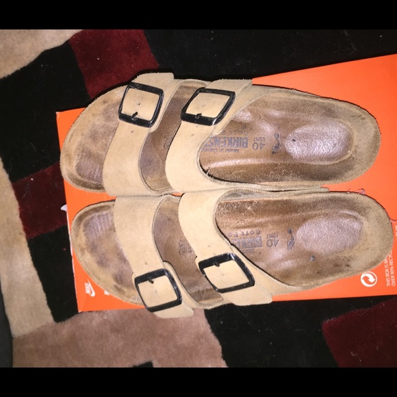 Womens size 40 Taupe Birkenstocks!