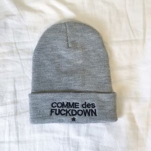 'COMME DES FUCKDOWN' beanie