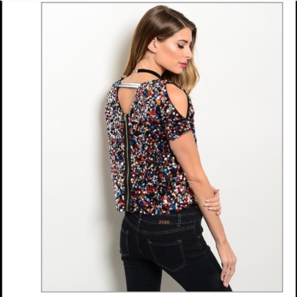 Multi colored sequin top 🎀 - Picture 2 of 4