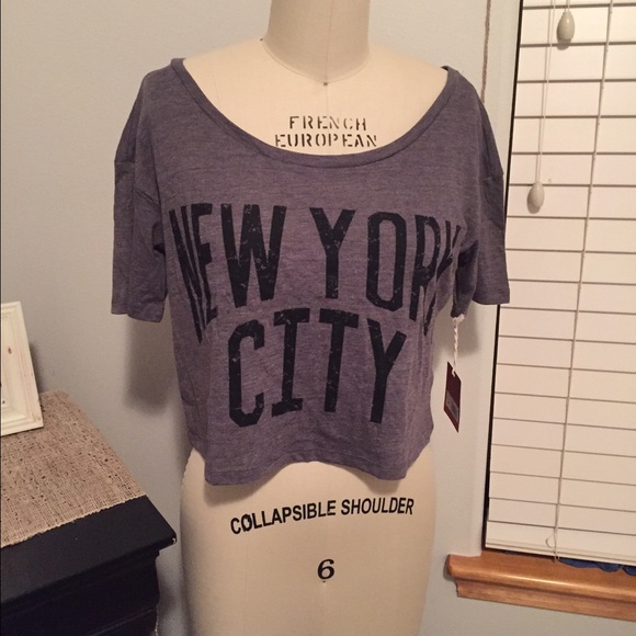 Cropped New York shirt