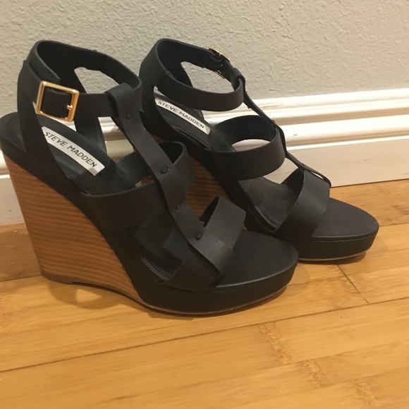 Steve Madden wedges!
