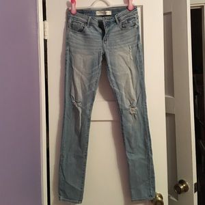 Abercrombie & Fitch light distressed jeans