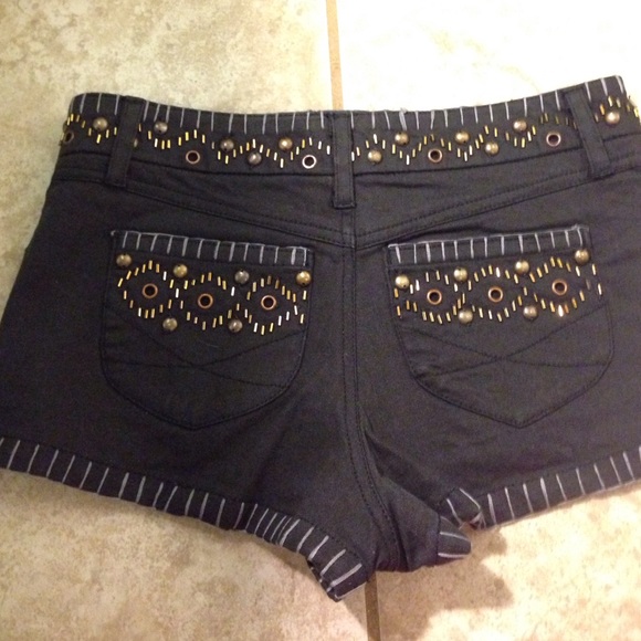TOPSHOP embellished shorts designed by Kate moss - Picture 2 of 3