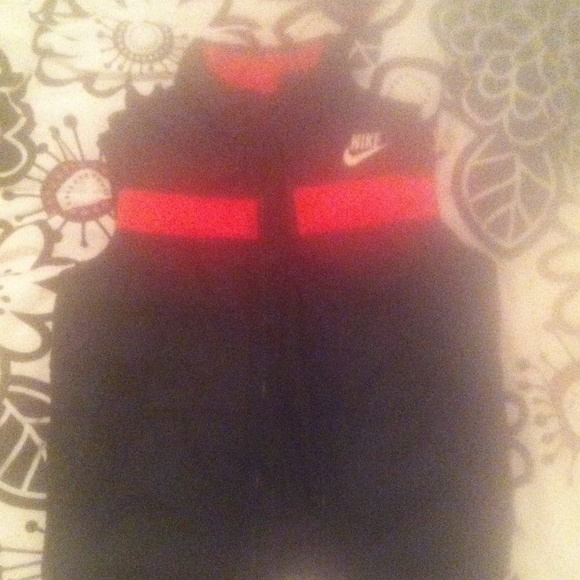 Nike vest