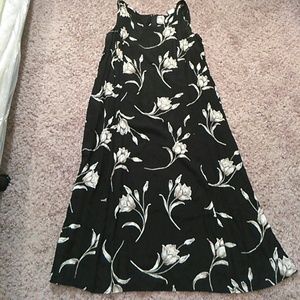 Black Floral A-line Dres . Plus size