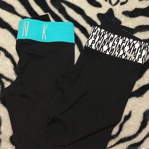 PINK Ultimate yoga leggings!