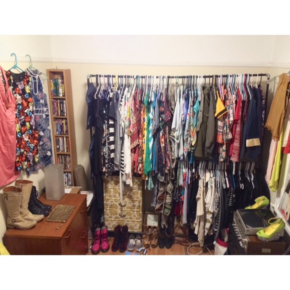 Welcome to My Closet💕Please Read! - Picture 2 of 2