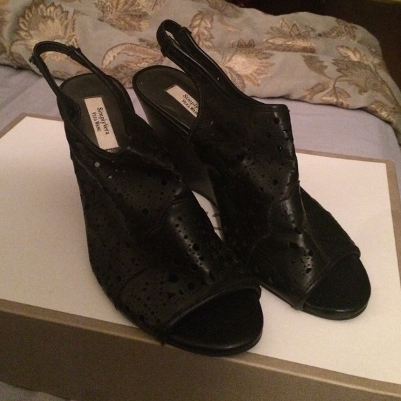 🏴Black wedged heels🏴 wms 8