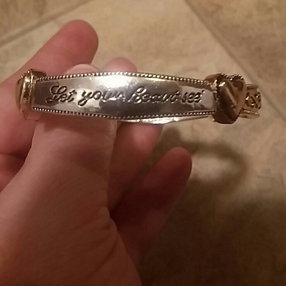 Jewelry - Silver & Gold Let Your Heart See What Your Eyes Ca