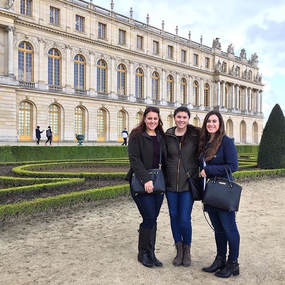 Meet Your Posher, Erica - Picture 11 of 16