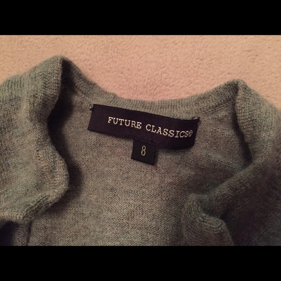 Future Classics tops - Picture 4 of 4
