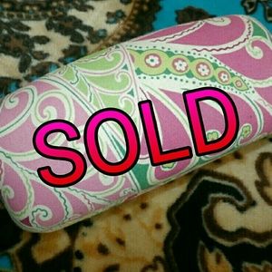🚫SOLD🚫 Vera Bradley Hard Sunglass Case