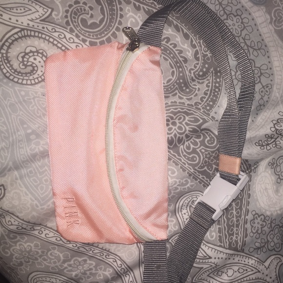Victoria's Secret Fanny Pack💕