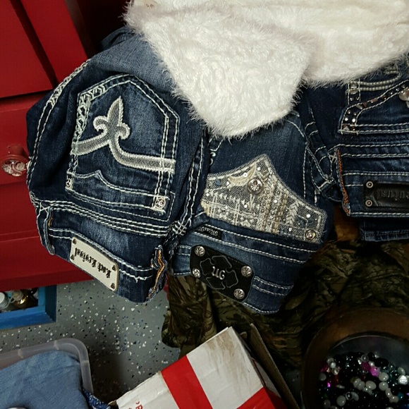 are the jeans are for sale on here - Picture 1 of 4