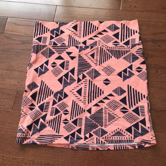 Tight tribal mini skirt - Picture 1 of 3