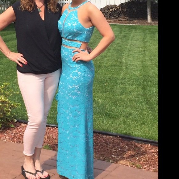 Prom dress! - Picture 3 of 3